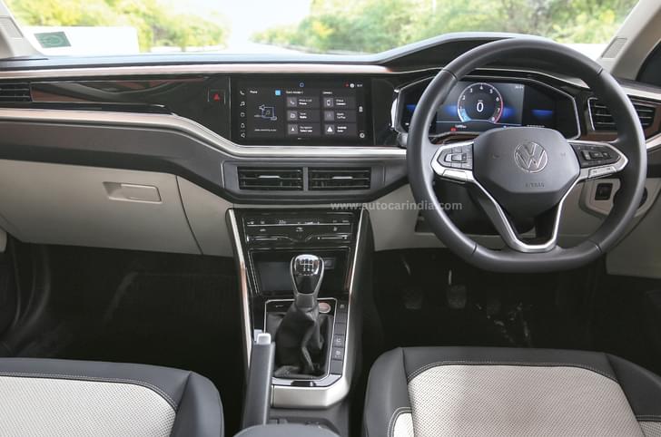 Volkswagen Virtus interior